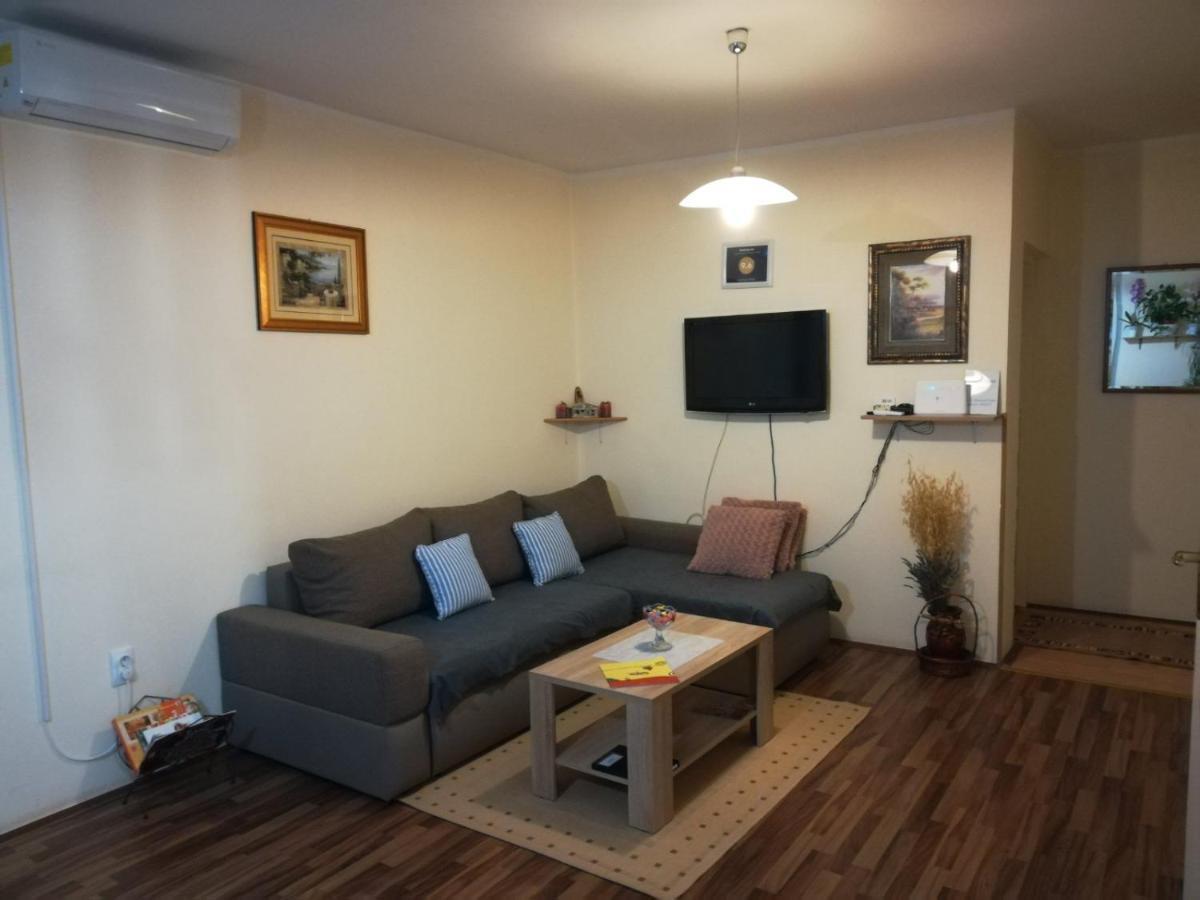 Appartamento Apartman Rosa Skradin Esterno foto